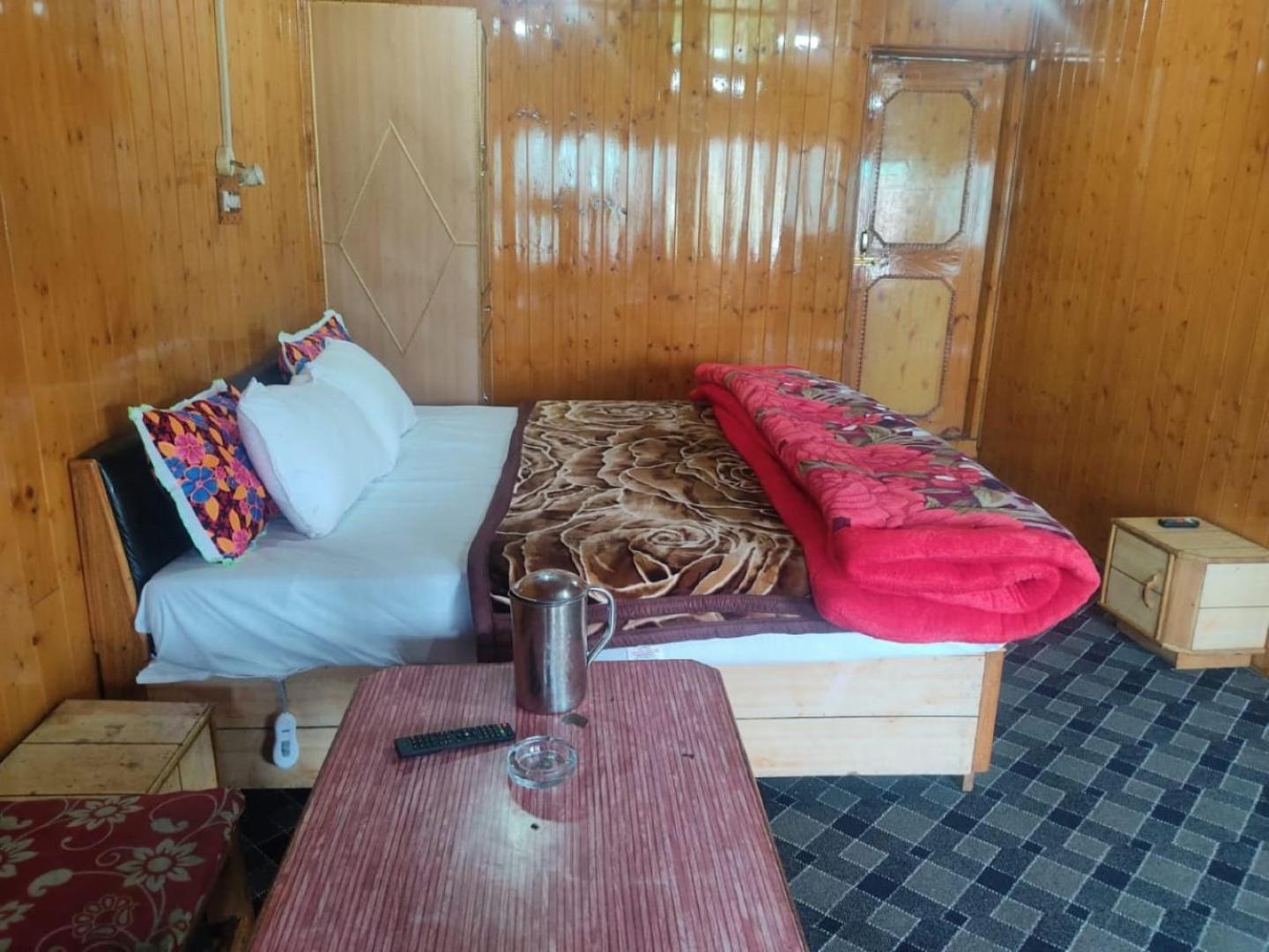 Roseland Cottage , Gulmarg Bagian luar foto