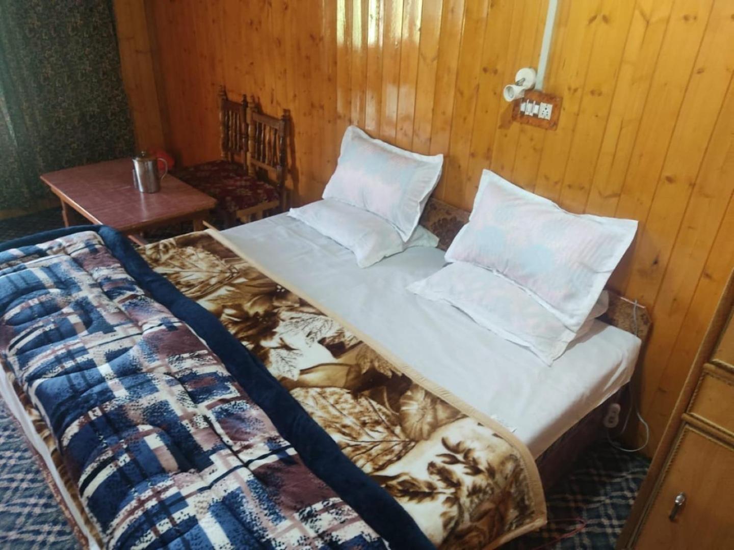Roseland Cottage , Gulmarg Bagian luar foto
