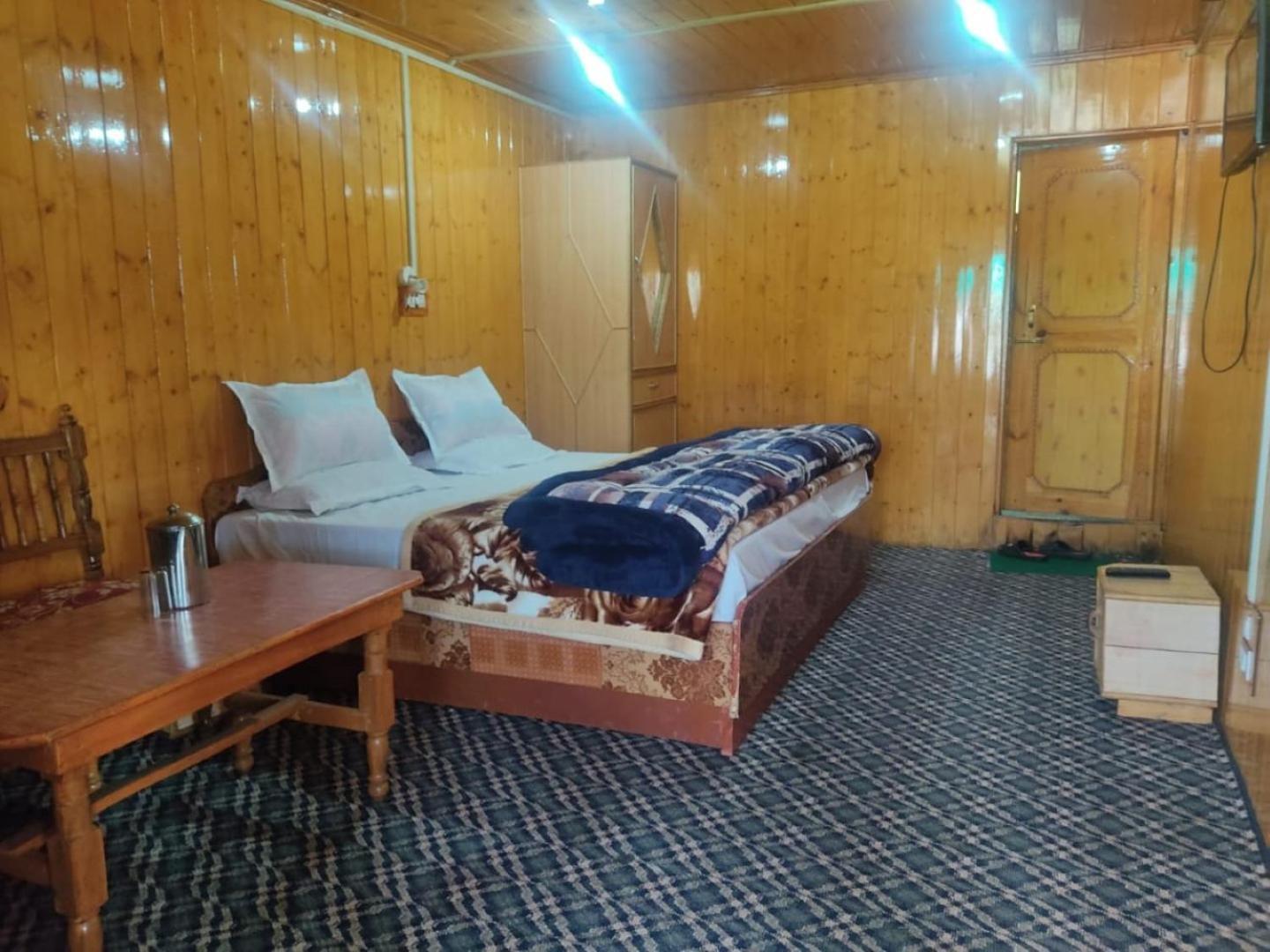 Roseland Cottage , Gulmarg Bagian luar foto